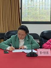 1612168649138782.jpg 20210127集團(tuán)公司黨委召開2020年度黨支部書記黨建述職評(píng)議考核會(huì) (4)